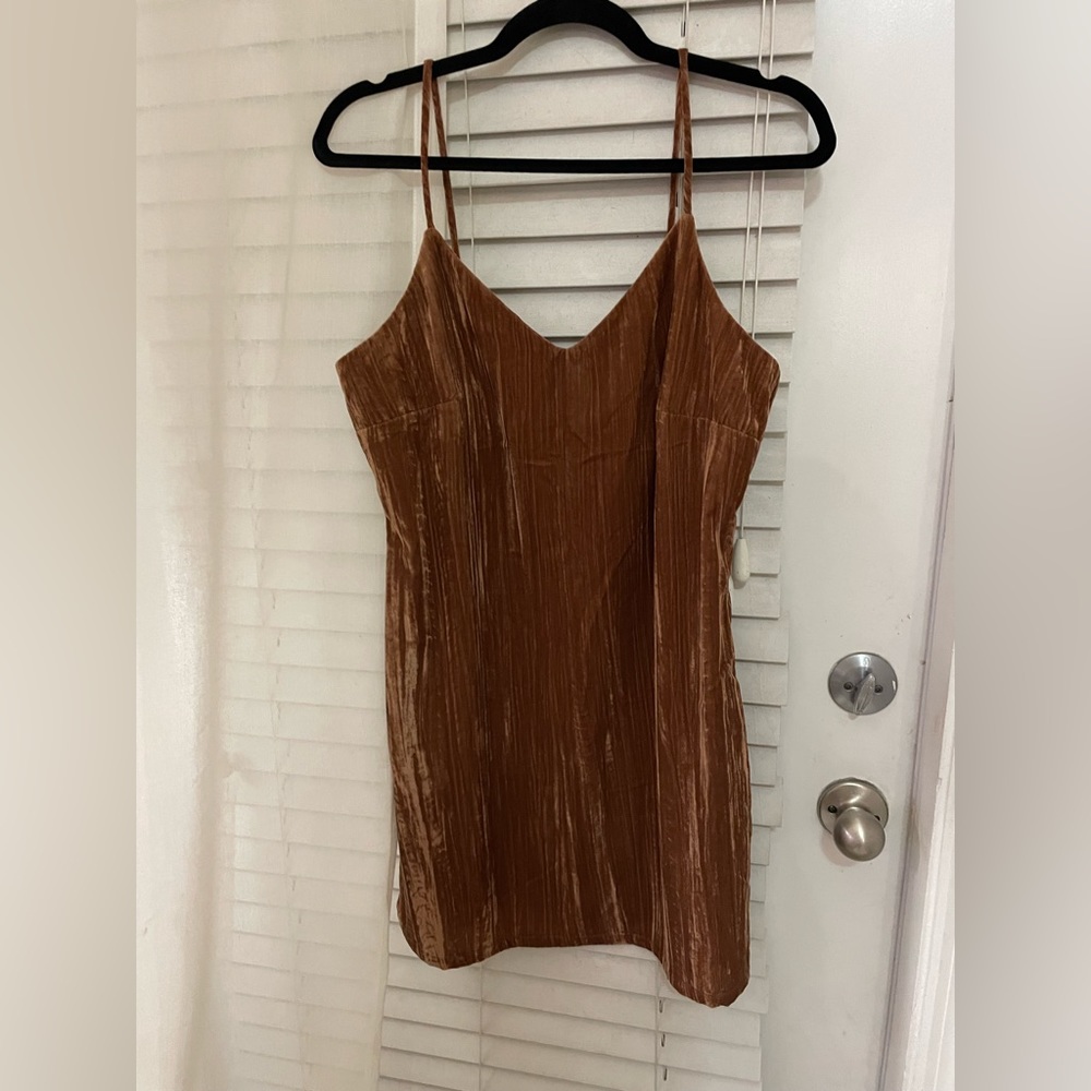 Velvet spaghetti, strapped top